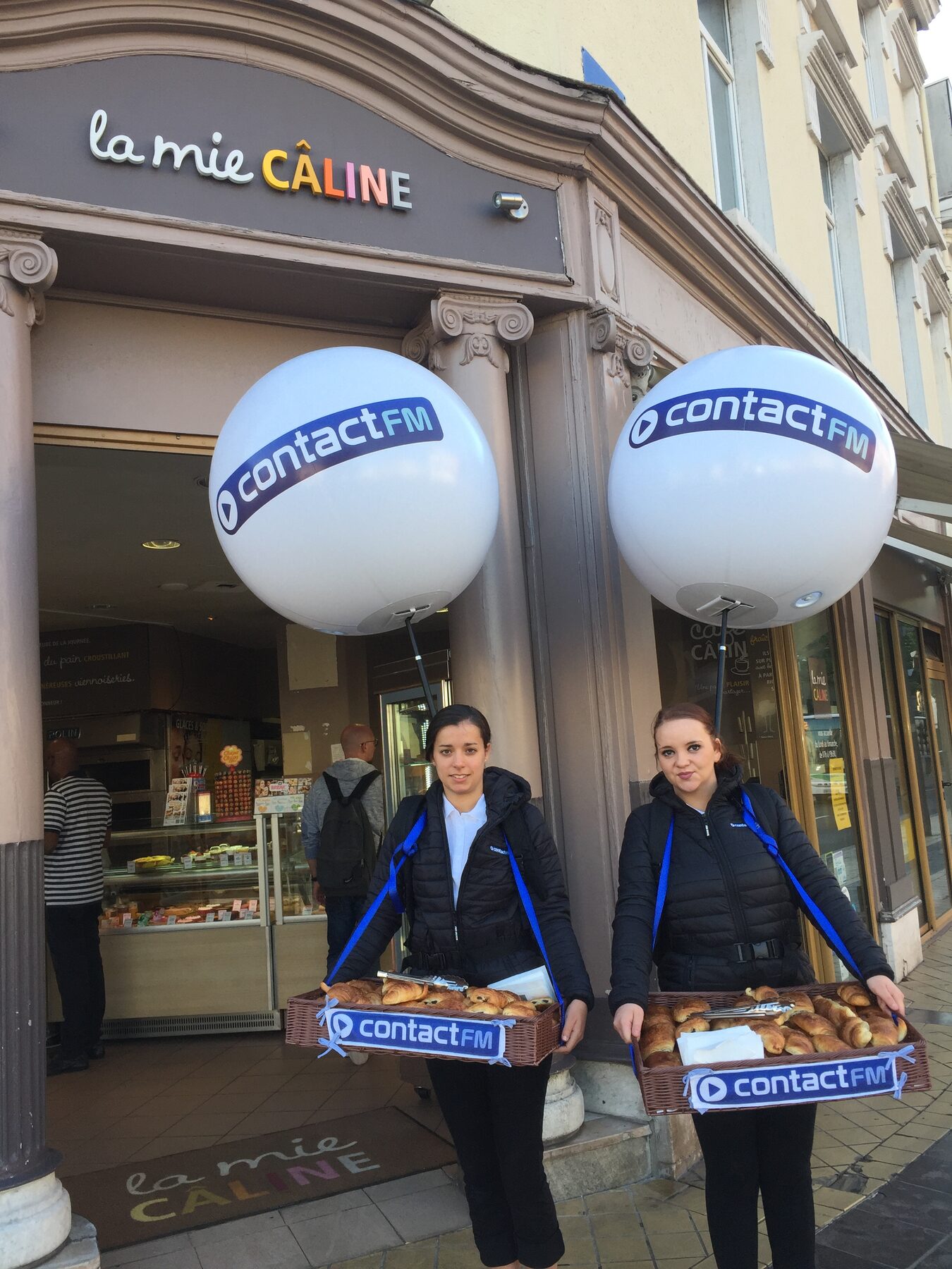 Street marketing distribution pains au chocolat Lille
